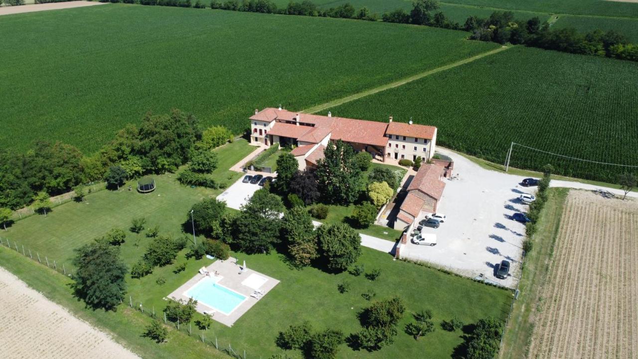 Agriturismo Borgo Tecla Rosà Eksteriør bilde
