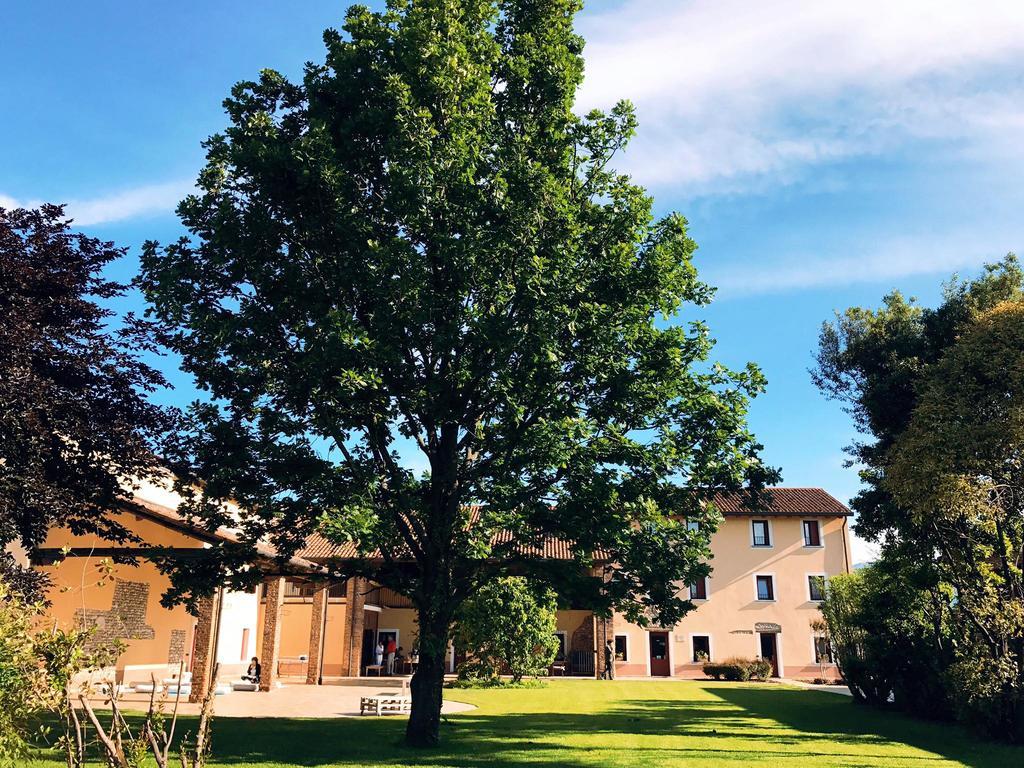 Agriturismo Borgo Tecla Rosà Eksteriør bilde