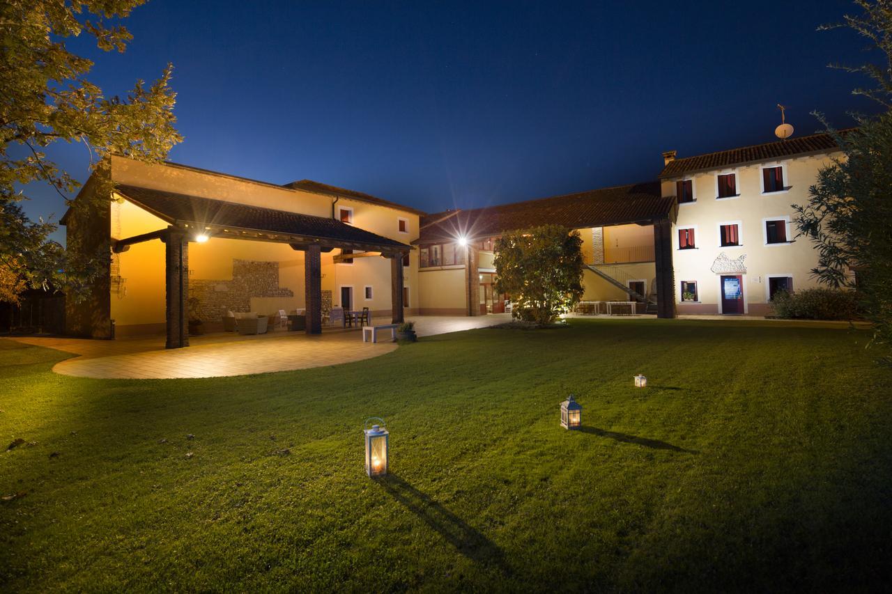 Agriturismo Borgo Tecla Rosà Eksteriør bilde